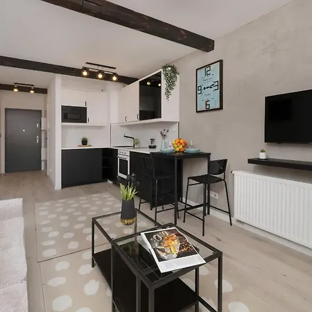 Modern Wroblewskiego With Balcony And Free Parking By Renters Апартаменты *