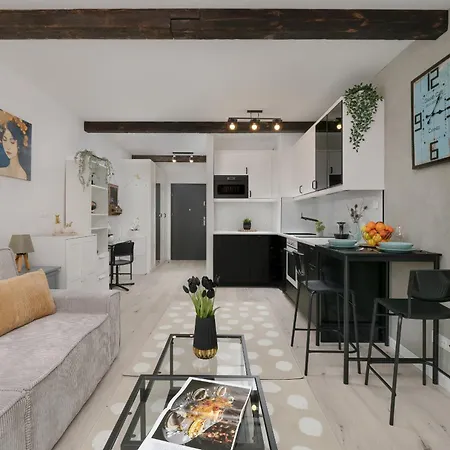Apartament Modern Wróblewskiego With Balcony&free Parking By Renters Łódź