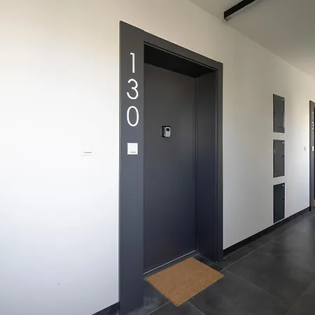 Modern Wroblewskiego With Balcony And Free Parking By Renters