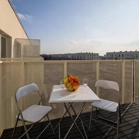 Modern Wroblewskiego With Balcony And Free Parking By Renters Apartman *