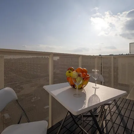 Апартаменты Modern Wroblewskiego With Balcony And Free Parking By Renters *