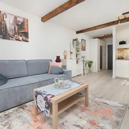 Modern Wróblewskiego With Balcony&free Parking By Renters Łódź