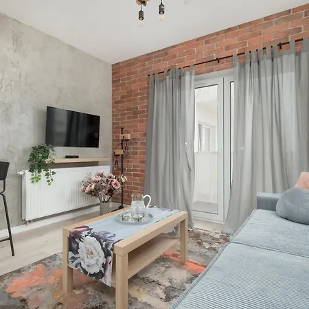 Modern Wroblewskiego With Balcony And Free Parking By Renters * Lodz