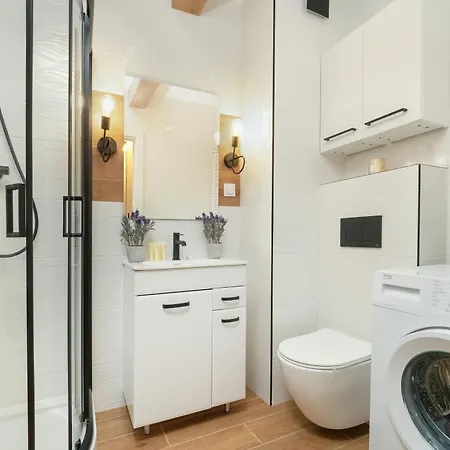 Apartament Modern Wróblewskiego With Balcony&free Parking By Renters