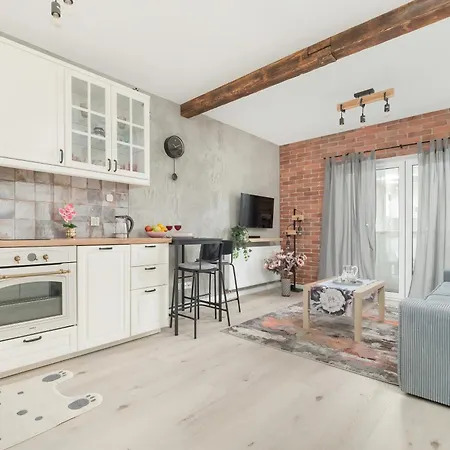 Modern Wroblewskiego With Balcony And Free Parking By Renters Лодзь