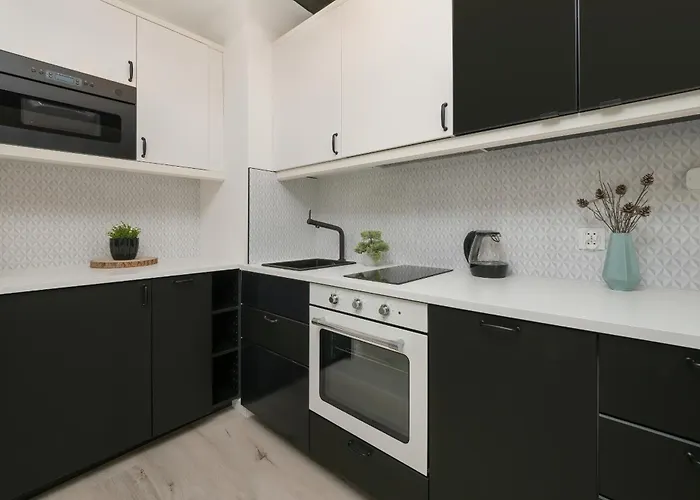 Modern Wroblewskiego With Balcony And Free Parking By Renters 公寓 罗兹