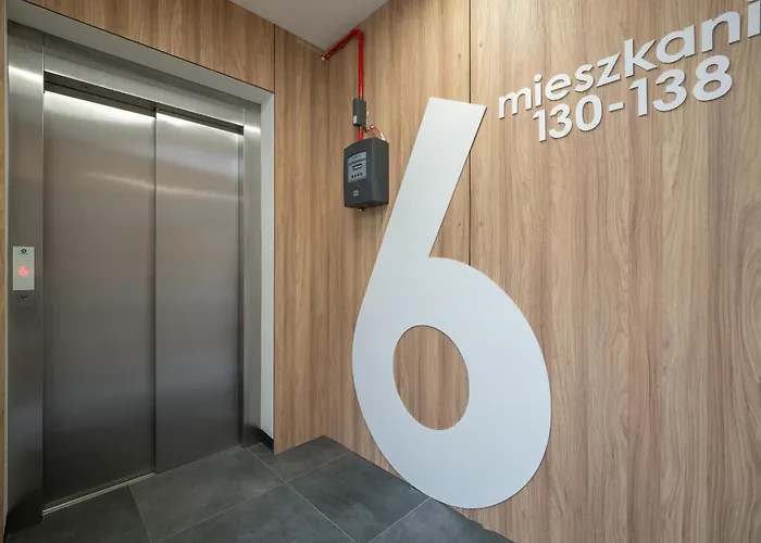 Modern Wroblewskiego With Balcony And Free Parking By Renters Lägenhet *