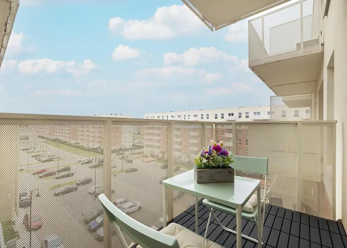 Lägenhet Modern Wroblewskiego With Balcony And Free Parking By Renters