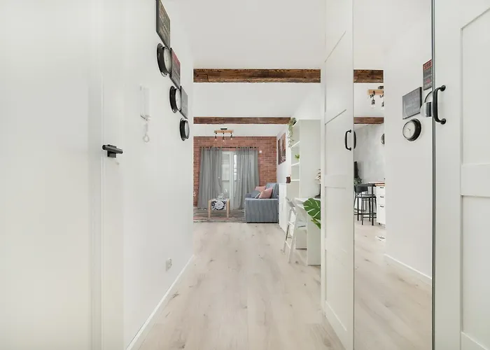 公寓 Modern Wroblewskiego With Balcony And Free Parking By Renters 罗兹