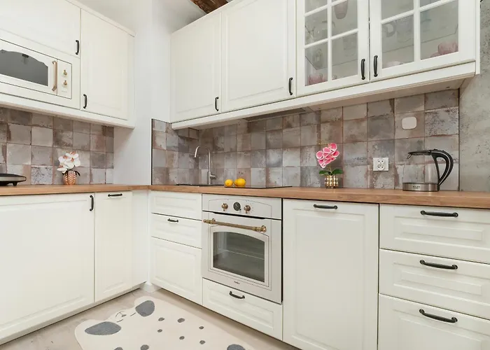 Modern Wroblewskiego With Balcony And Free Parking By Renters