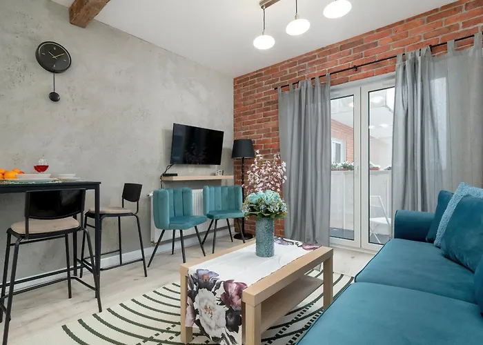 Modern Wroblewskiego With Balcony And Free Parking By Renters 罗兹